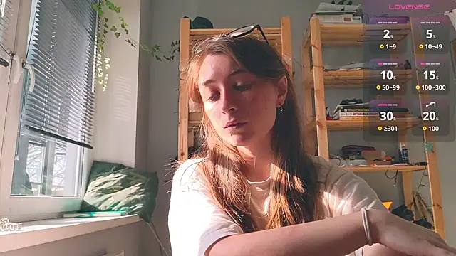 monlight  dana online show from 03/08/26, 12:20