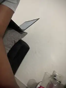 Berry Bans online show from 10/14/25, 12:50