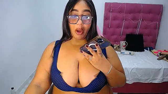 Mady Kolemam online show from 07/08/26, 01:54