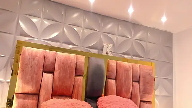 Charlotte Ice1 online show from 01/10/26, 04:53