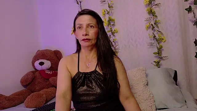 Snapshot of cattaleya1476 chatting on 11/20/25, 05:23 cattaleya1476 online show from 11/20/25, 05:23