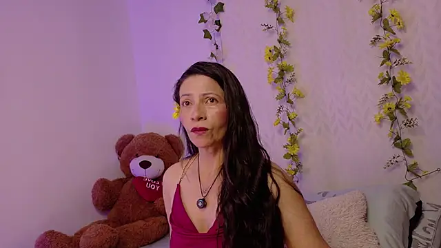 Snapshot of cattaleya1476 chatting on 11/23/25, 02:28 cattaleya1476 online show from 11/23/25, 02:28