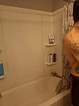 hungandtatted666 online show from 12/16/25, 11:10