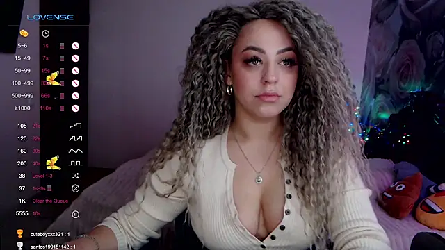 Snapshot of _Just_a_queen_3 chatting on 01/02/25, 11:20 Just a queen 3 online show from 01/02/25, 11:20