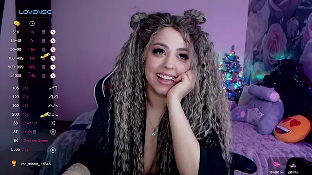 Snapshot of _Just_a_queen_3 chatting on 01/15/25, 09:09 Just a queen 3 online show from 01/15/25, 09:09