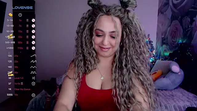 Snapshot of _Just_a_queen_3 chatting on 01/23/25, 05:52 Just a queen 3 online show from 01/23/25, 05:52