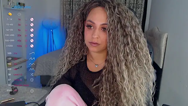  Just a queen 3 online show from 01/13/26, 06:24