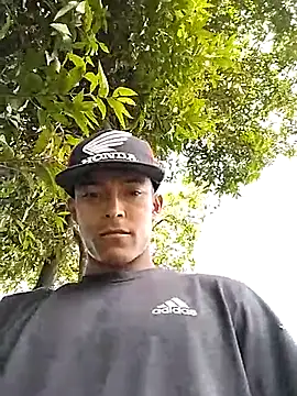 Snapshot of Demiansteven2 chatting on 09/13/25, 04:18 Demiansteven2 online show from 09/13/25, 04:18