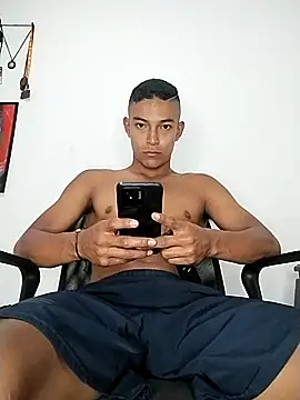 Snapshot of Demiansteven2 chatting on 09/14/25, 01:21 Demiansteven2 online show from 09/14/25, 01:21