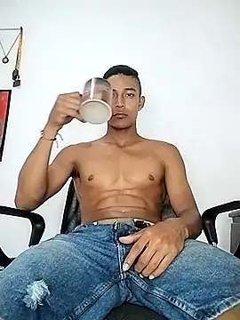 Snapshot of Demiansteven2 chatting on 09/18/25, 02:41 Demiansteven2 online show from 09/18/25, 02:41