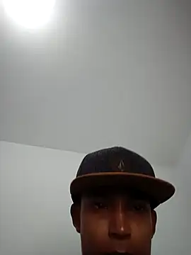 Snapshot of Demiansteven2 chatting on 09/24/25, 01:25 Demiansteven2 online show from 09/24/25, 01:25