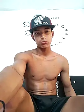 Snapshot of Demiansteven2 chatting on 11/24/25, 05:45 Demiansteven2 online show from 11/24/25, 05:45