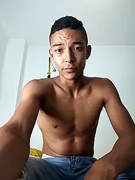 Snapshot of Demiansteven2 chatting on 12/03/25, 03:54 Demiansteven2 online show from 12/03/25, 03:54