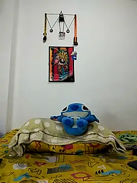 Demiansteven2 online show from 12/17/25, 12:55