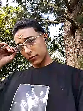 Snapshot of Demiansteven2 chatting on 05/15/26, 05:53 Demiansteven2 online show from 05/15/26, 05:53
