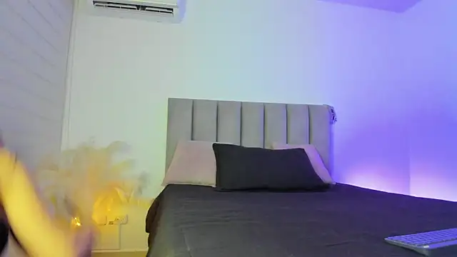 CandyMeyerss  online show from 06/24/26, 05:39