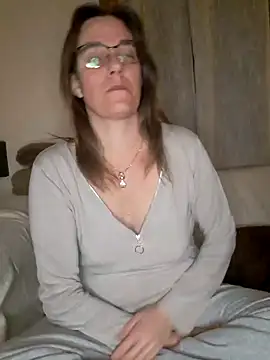 SpiceLea online show from 12/12/24, 10:20