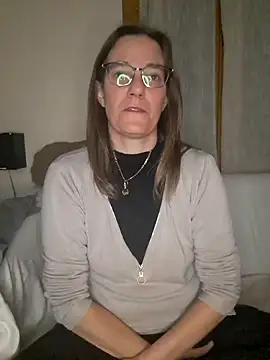 SpiceLea online show from 12/19/24, 10:21