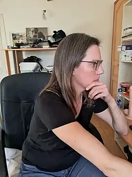 SpiceLea online show from 01/13/25, 02:53