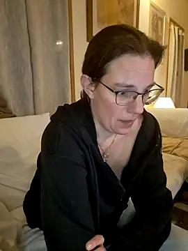 SpiceLea online show from 01/20/25, 06:21