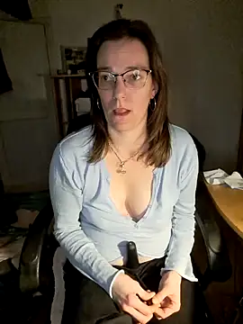 SpiceLea online show from 01/25/25, 05:40