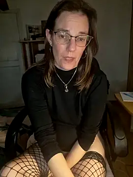 SpiceLea online show from 01/28/25, 06:39