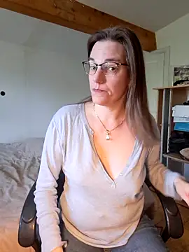 SpiceLea online show from 03/02/25, 09:53