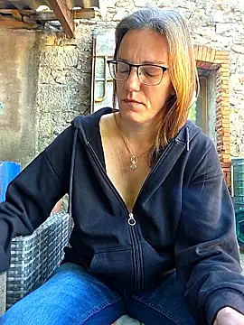 SpiceLea online show from 04/10/26, 07:57