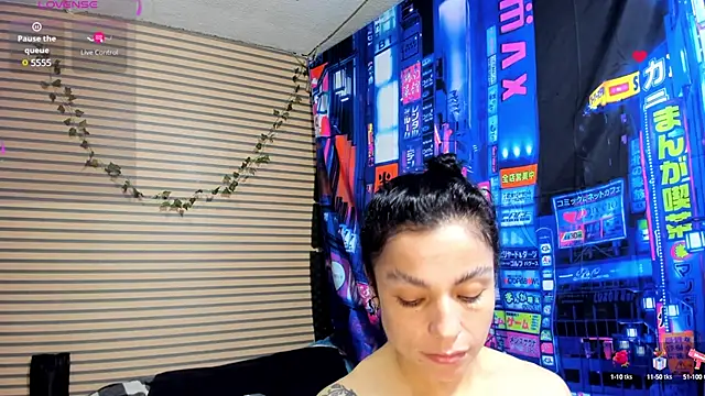 Snapshot of rosse_2504 chatting on 03/21/25, 01:12 rosse 2504 online show from 03/21/25, 01:12