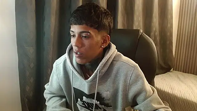 Alan Cute18 online show from 02/28/26, 04:02