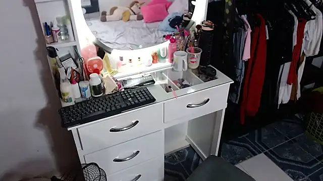 kiara milf  online show from 05/27/26, 09:23