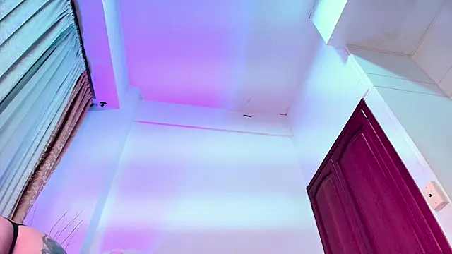 AlissaNix online show from 04/29/26, 12:59