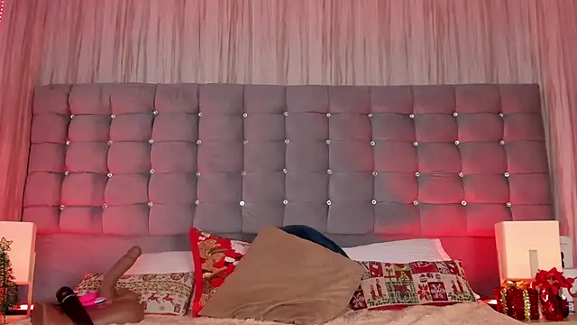 Snapshot of Poacahontasfg chatting on 12/22/25, 03:58 Poacahontasfg online show from 12/22/25, 03:58