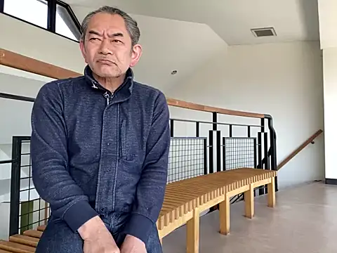 Snapshot of ge3noxxx chatting on 03/18/25, 01:21 ge3noxxx online show from 03/18/25, 01:21