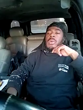 Snapshot of MRHANDSOME3800 chatting on 02/24/25, 11:43 MRHANDSOME3800 online show from 02/24/25, 11:43