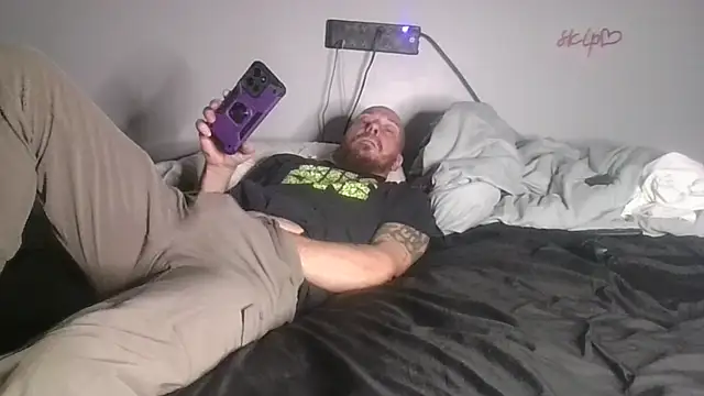 deepinnnnn online show from 10/31/25, 09:16