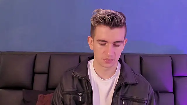 MikaelSlow online show from 02/01/26, 04:11