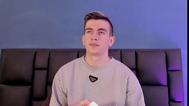 MikaelSlow online show from 02/19/26, 03:24