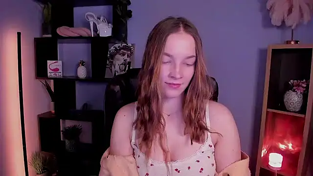 Snapshot of kenzie_x chatting on 12/27/24, 07:29 kenzie x online show from 12/27/24, 07:29