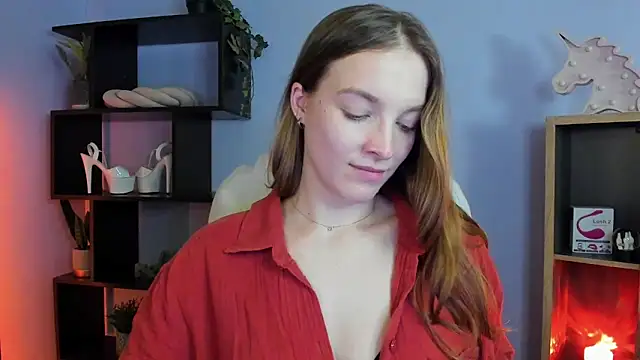 Snapshot of kenzie_x chatting on 02/17/25, 09:24 kenzie x online show from 02/17/25, 09:24