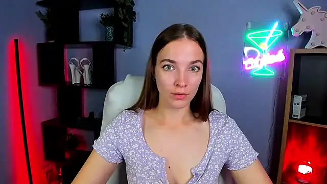 Snapshot of kenzie_x chatting on 09/25/25, 04:16 kenzie x online show from 09/25/25, 04:16