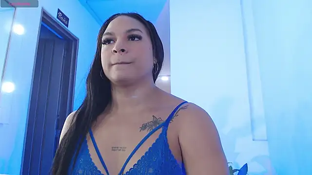 Snapshot of Samara_Hillss chatting on 11/20/25, 01:00 Samara Hillss online show from 11/20/25, 01:00