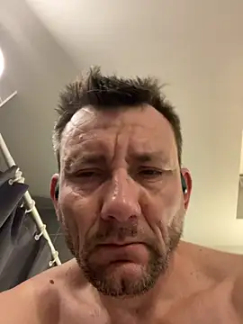 Snapshot of laputedudoc chatting on 12/17/25, 05:46 laputedudoc online show from 12/17/25, 05:46