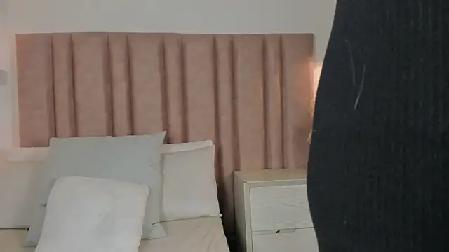 im alejandra  online show from 07/20/26, 03:21