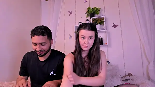 Snapshot of Idara_and_Edahi01 chatting on 02/22/25, 01:44 Idara and Edahi01 online show from 02/22/25, 01:44