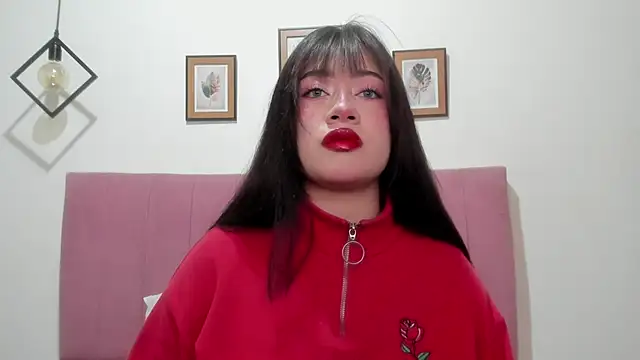 GENNESIS LOVE online show from 11/04/25, 03:05