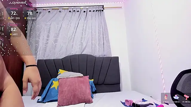 Snapshot of sharon_cambell_ chatting on 10/23/25, 09:24 sharon cambell online show from 10/23/25, 09:24