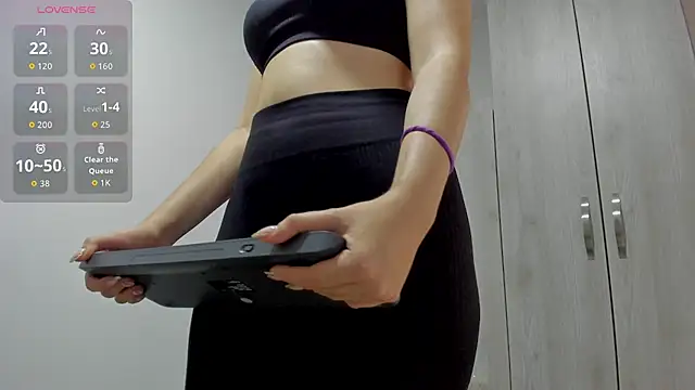 Mia 222 online show from 12/20/25, 08:38