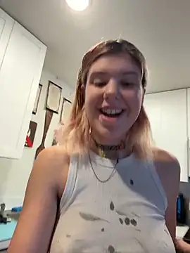 Esteem369 online show from 10/22/25, 04:07