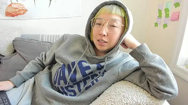 luxgray online show from 04/12/26, 05:18